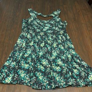 LC Lauren Conrad Keyhole back dress
